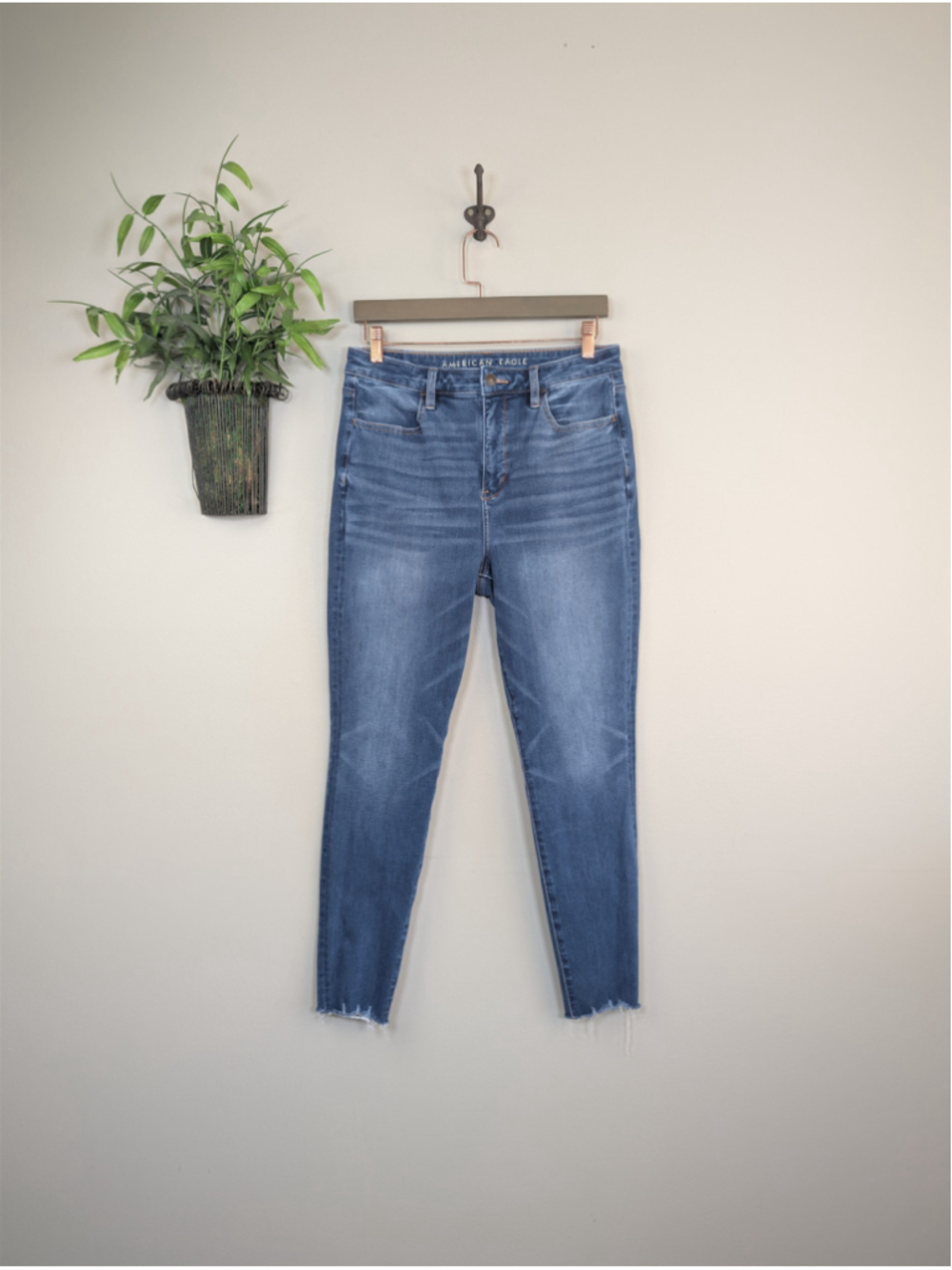 American Eagle Dream Stretch Skinny Super High Rise Jegging Jeans Frayed Blue 10